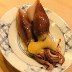 鮨 しゅん輔 - 滑川産の蛍烏賊。酸味が尖っておりません。これはウンマイ