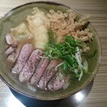 本町製麺所 本店 - 炙り鴨と白葱天うどん