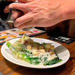 焼肉牛印 - 鉄板焼き野菜のシーザーサラダ
