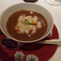 レストラン アラジン - 手長海老のビスクロワイヤル。非常に濃厚な甲殻類のビスクの下は卵のフラン。絶品です。パンを放り込んで食べるのもまた旨し。