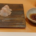 北 - アイナメの昆布締め、自家製ポン酢と白胡椒で