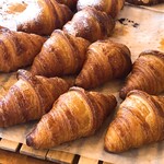 HOLLY  No.3 CROISSANT - 