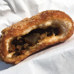 シャン ド ブレ - カレーパン中身