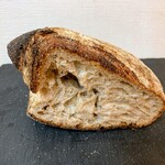 リーズブレッド - カンパーニュ　潰れてしまいました...柔らかいんです！