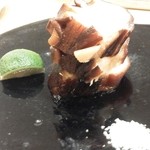 タコは茶で茹でた物