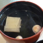 あつた蓬莱軒 - お椀