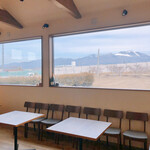 ビストロ コパン - 2020.3.7 店内から望む 浅間山