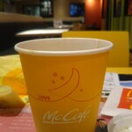 マクドナルド - コーヒーの外観だけ。すみません。中身も半分飲んでます。