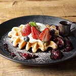 waffles & fresh berries