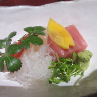 暗闇坂宮下 丸の内店 - マグロと平目のお造り