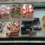 手創りケーキ工房 エンジェル - ショーケース