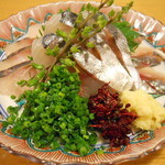 酒盃 たいこう - 活〆関アジお造り