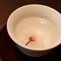 ヒカリヤ ヒガシ - 
