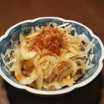 Maru Chou - 新玉ねぎのサラダ