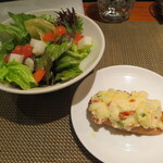 ビキニ ピカール - まずはサラダとピンチョス