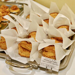 スイーツby軽井沢エレガンス - ショーソン オ ポム＠サクサクのアップルパイ