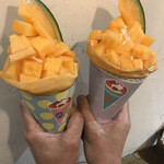 クレープリー チロル - 山盛り宮古島メロンクレープ¥900
