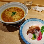 AOGUIRI - 鶏骨醤油中華(阿賀野のシャポン100%)@1100