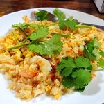 Tai Isan - これは海老チャーハン、タイ出身のママが作る料理はどれも美味しい。