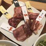 Jukusei Wagyuu Yakiniku Eijingu Bi-Fu - 焼肉プレート