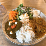 カレーと珈琲 シモンフッド - サグ&ポークビンダルー