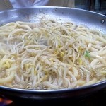 マルフク - 〆はホルモン鍋、うどん２、ホルモン１、野菜多めが大好きです♪