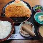 とんかつ専門店 かつ一 - ロースかつ定食