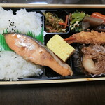 HottoMotto - 特選幕の内弁当(790円)