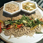 柊山ガーデン - ほろほろ鳥のつけそば