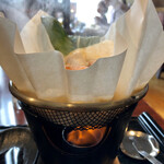 Jingisukan Kirishima - 紙鍋が灰汁を吸い取ります