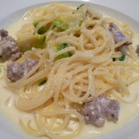 メルジェリーナ - 自家製サルシッチャと芽キャベツのスパゲッティー