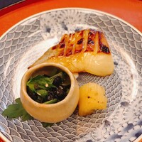 魚三楼 - 真魚鰹、芹の海苔和え