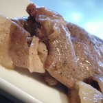 岡半 本店 - 薄焼きの肉 byぽいぇっとぽるしぇ