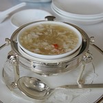 中国料理 皇苑 - 蟹肉入りふかひれスープ