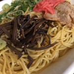 セブンイレブン - 豚骨焼きラーメン