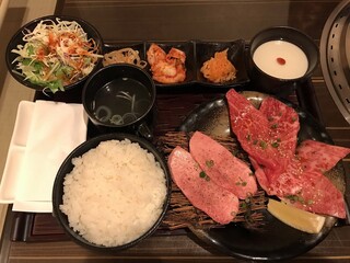 上野で絶品の安い焼肉店 ランチ ディナーのおすすめ17選 食べログまとめ