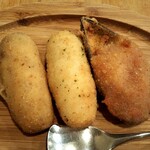 BAR COMEDOR UNiCO - コロッケ３種