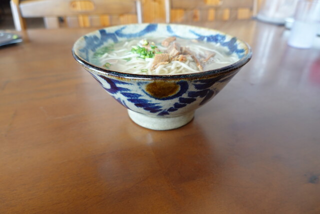 石垣島 八重山そば 薄いなぁ By Whoiskawakami 石垣島料理丸八 イシガキジマリョウリマルハチ 石垣市 沖縄そば 食べログ