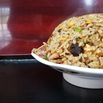 普通盛りでもこのサイズ！。