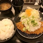 とんかつ専門店 かつよし - おろしロース定食（650円）_2020年2月