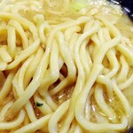 横浜家系ラーメン　せんげん家 - 四之宮の麺はちょい硬め。