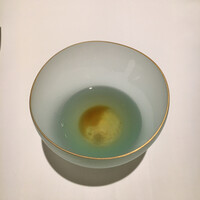 レストランエール - 急須からスープを注ぐと六味が溶け出します。混ぜたら駄目よ！