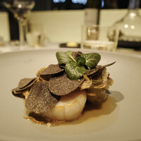 ベージュ アラン・デュカス 東京 - 