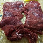 山崎精肉店 - 馬肉 ハラミ 780円