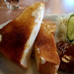 Kohikan Ranpu - モーニングサービスのバターたっぷりのトースト