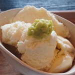 よりみち茶屋とおまわり - わさびアイス