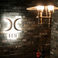 西麻布 焼肉 X - 入り口から高級クラブのような面持ち