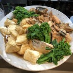 お酒とごはん　菜々 - 揚げ出し豆腐と鮭のあら煮