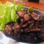 宮崎Tori・Sake とりえもん - 鶏モモ炭火焼 780円