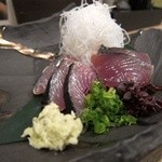 酒肴一献 わさびん - カツオ焼霜お造り